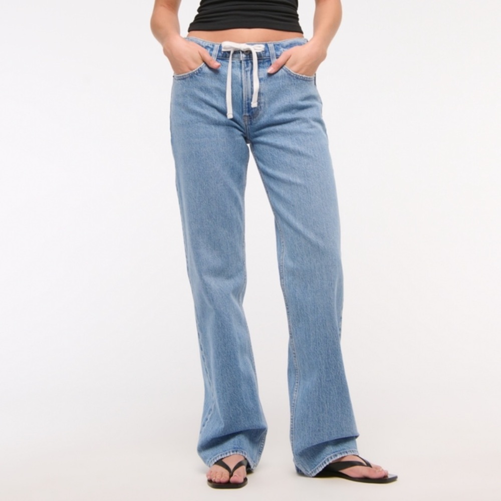 Abercrombie and Fitch Curve Love Low Rise Baggy Jean with drawstring - size 28